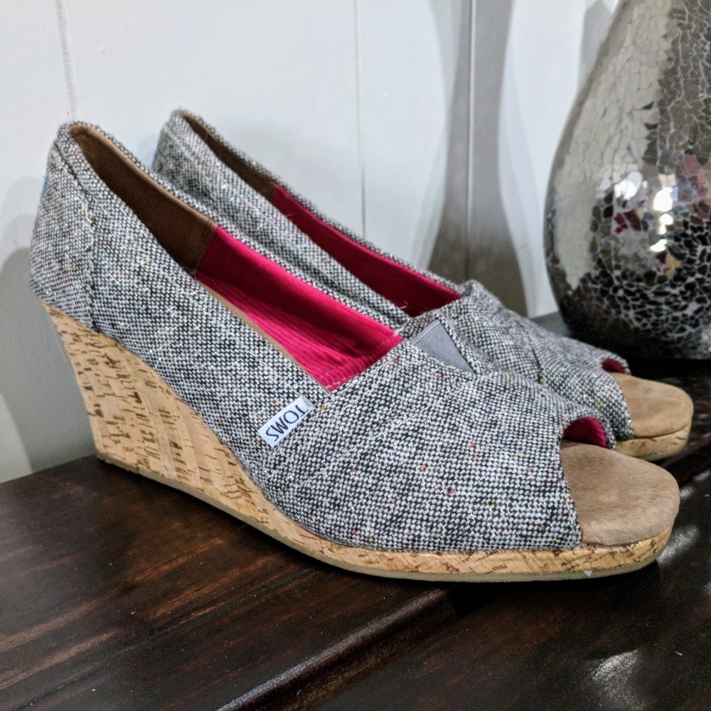 Tom's Sparkly Wedges